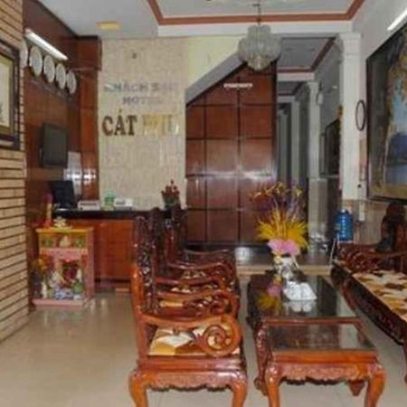 Cat Phu Hotel Буонметхуот Экстерьер фото
