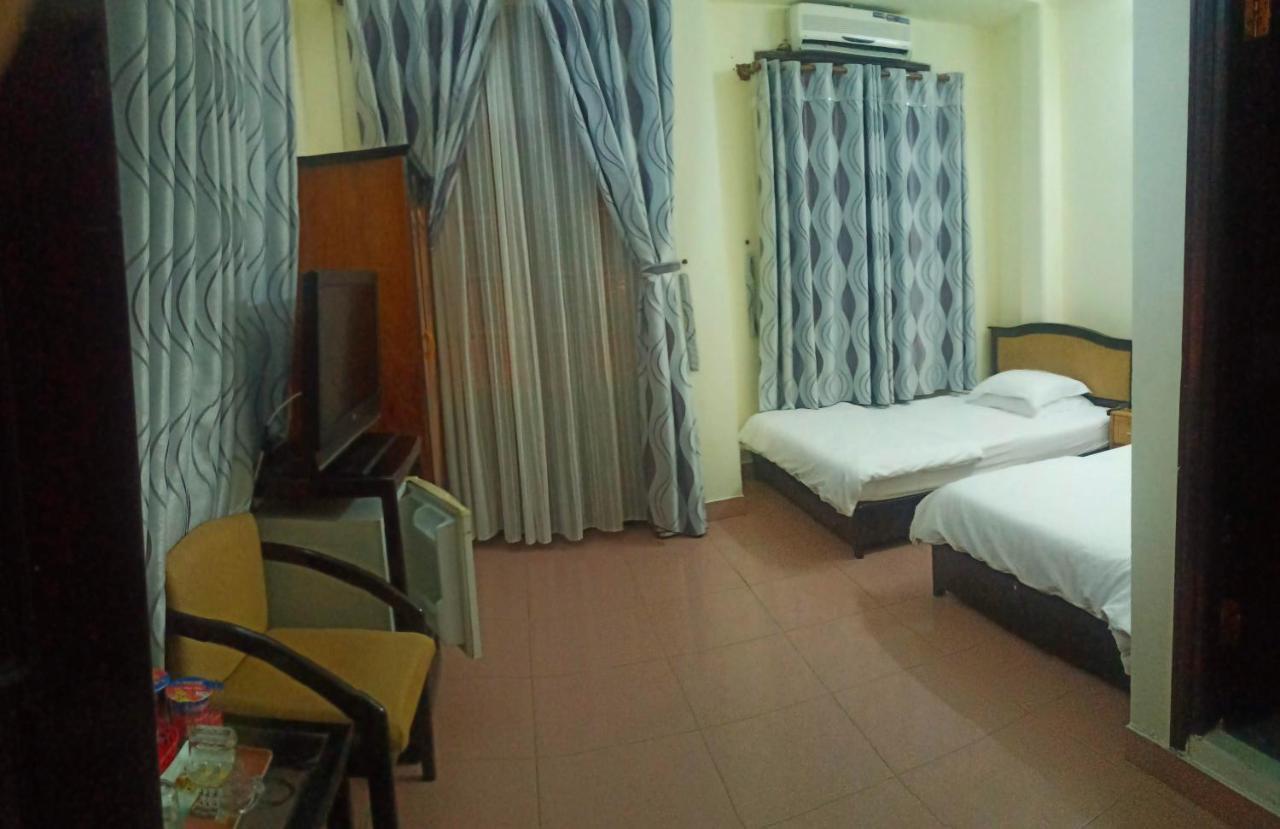 Cat Phu Hotel Буонметхуот Экстерьер фото