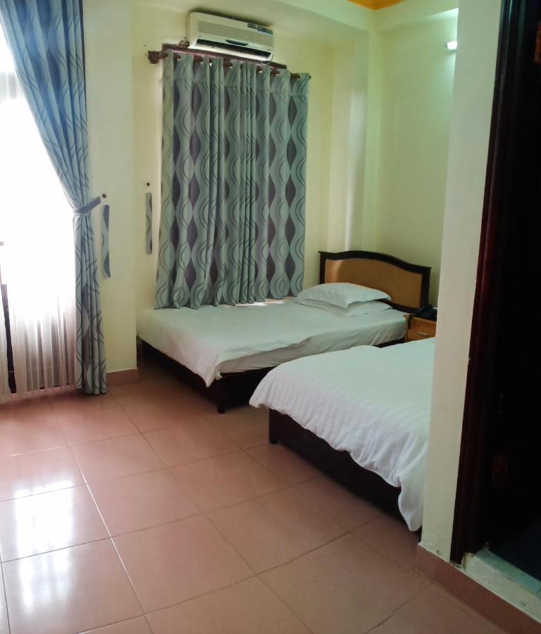 Cat Phu Hotel Буонметхуот Экстерьер фото