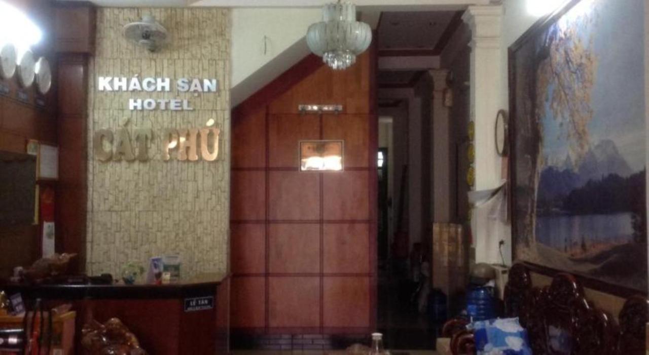 Cat Phu Hotel Буонметхуот Экстерьер фото