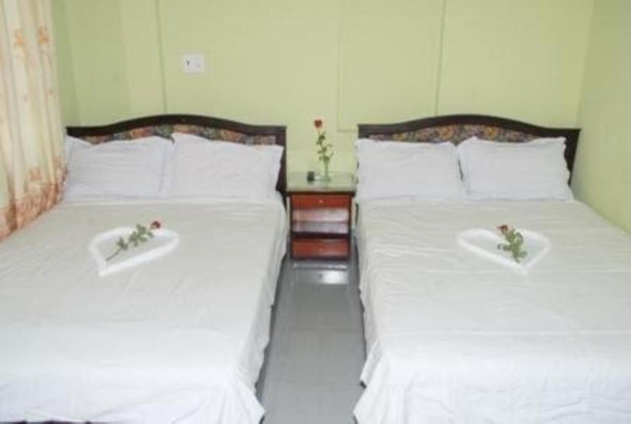 Cat Phu Hotel Буонметхуот Экстерьер фото