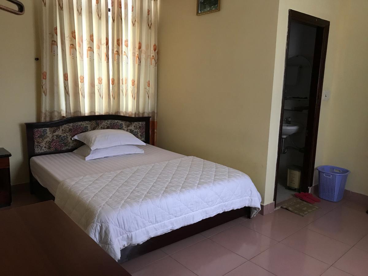 Cat Phu Hotel Буонметхуот Экстерьер фото